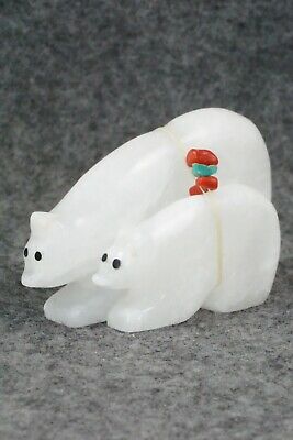 Bear Zuni Fetish Carving - Cheryl Beyuka