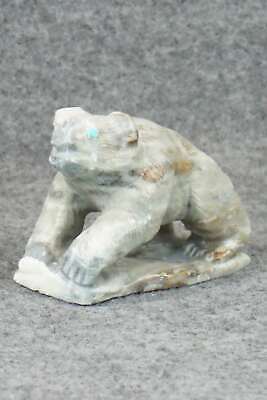 Bear Zuni Fetish Carving - Derrick Kaamasee