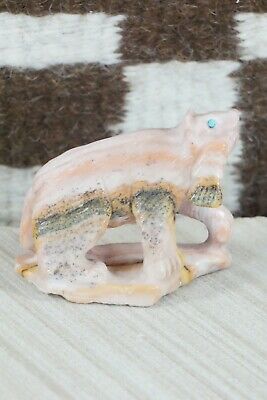 Bear Zuni Fetish Carving - Derrick Kaamasee
