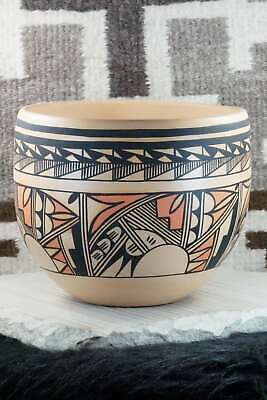 Hopi Pottery - Alta Yesslith