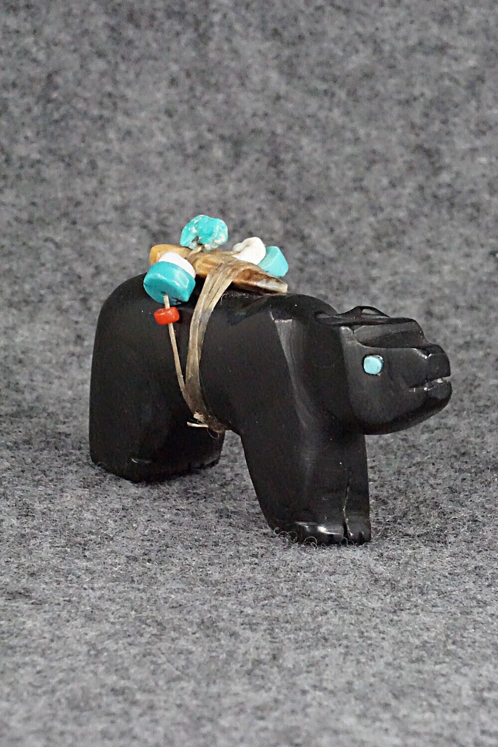 Bear Zuni Fetish Carving - Narrin Bowannie
