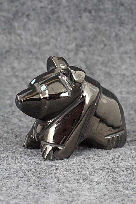 Bear Zuni Fetish Carving - Louise Ponchuella