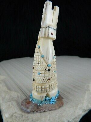 Corn Maiden Zuni Fetish Carving - Carl Etsate - Zuni Maiden Carving - High Lonesome Trading