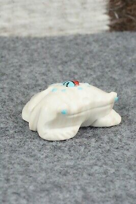 Frog Zuni Fetish Carving - Danette Laate