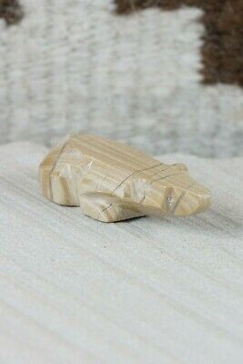 Bear Zuni Fetish Carving - Kenny Chavez - High Lonesome Trading