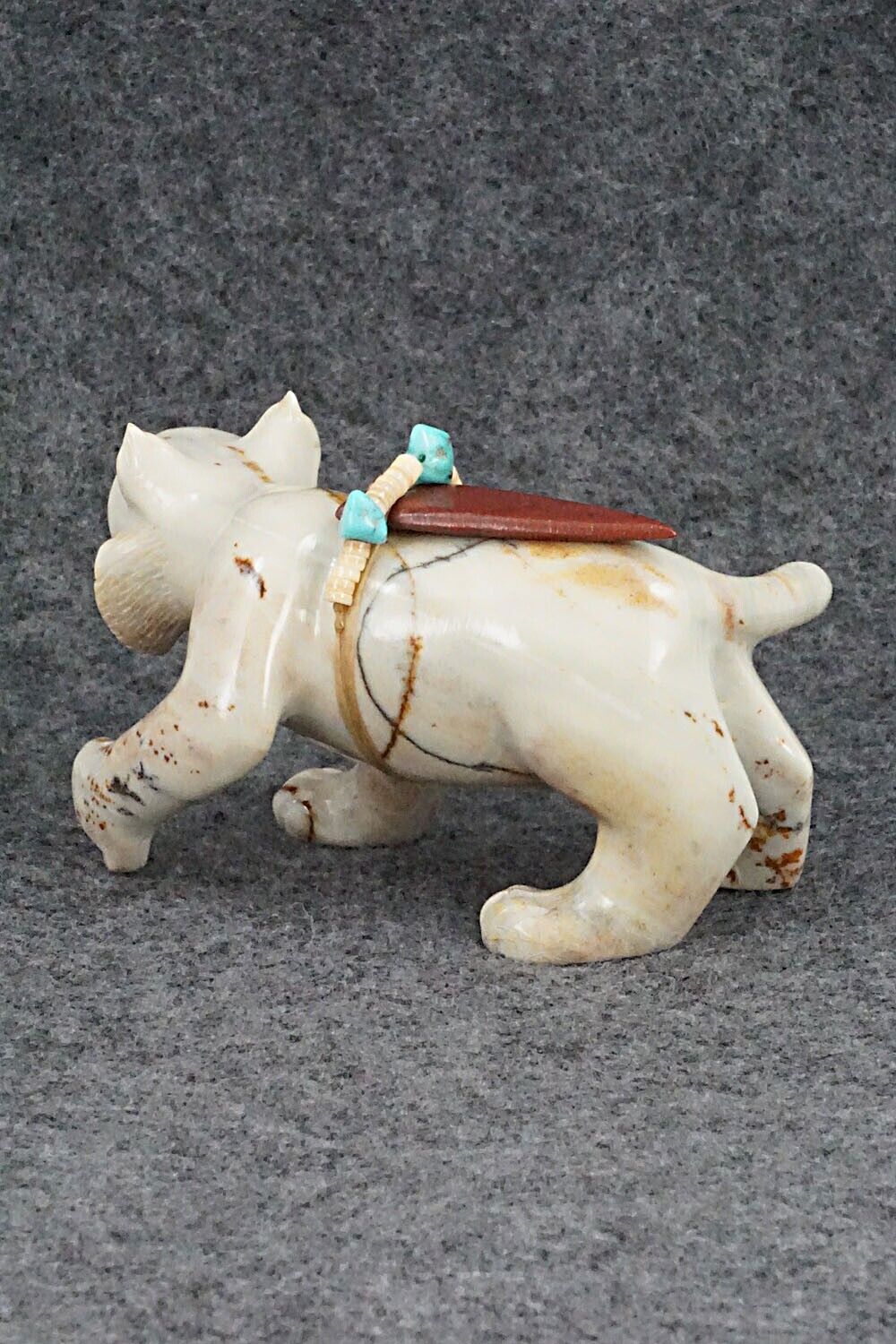 Bobcat Zuni Fetish Carving - Albert Eustace