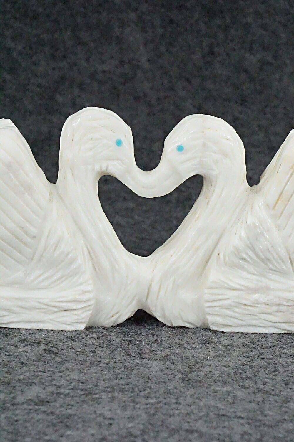 Swan Zuni Fetish Carving - Kevin Quam