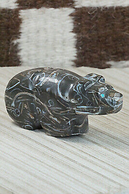 Bear Zuni Fetish Carving - Michael Mahooty