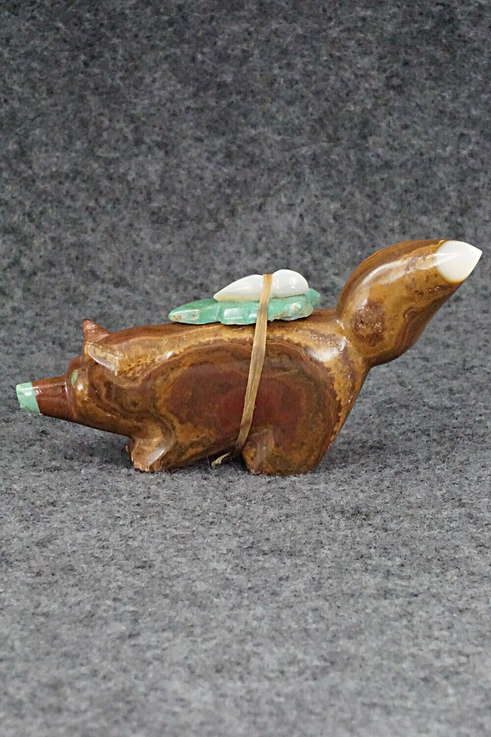 Wolf Zuni Fetish Carving - Enrike Leekya