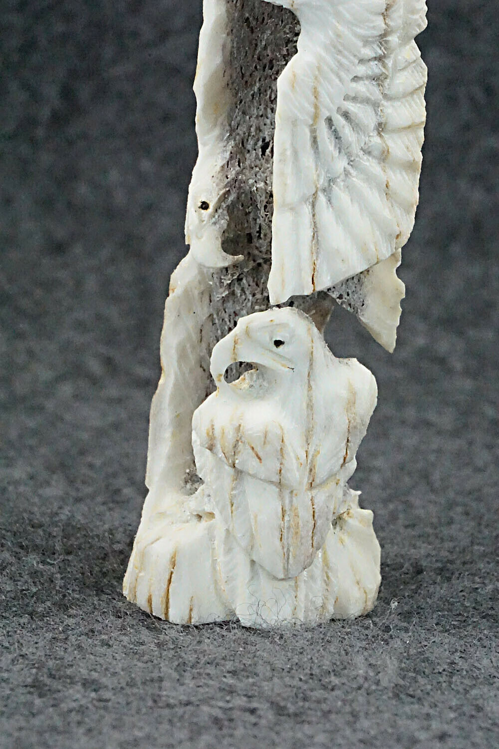 Eagle Fetish Carving - Lewis Malie Jr.