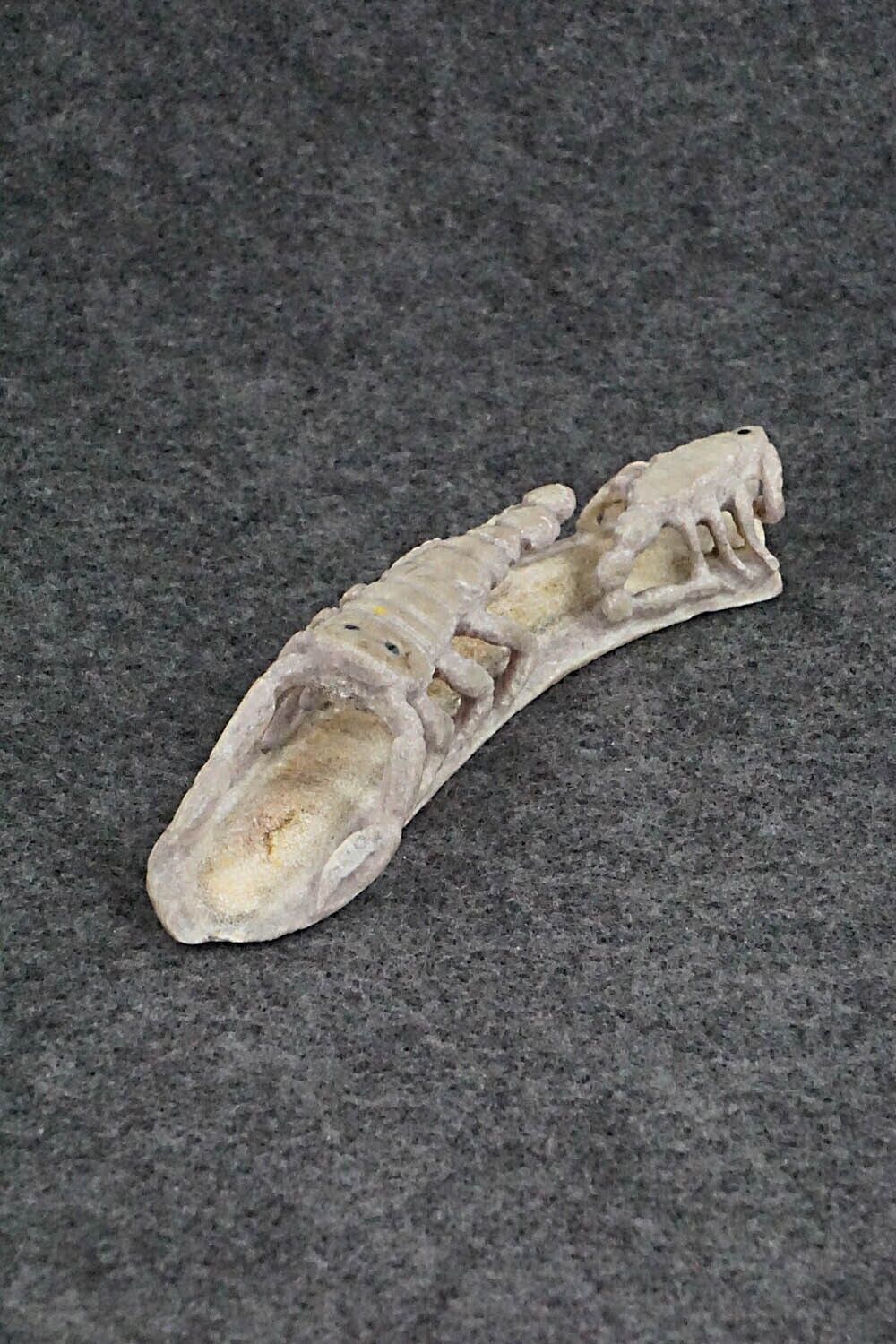 Scorpion Zuni Fetish Carving - Maxx Laate