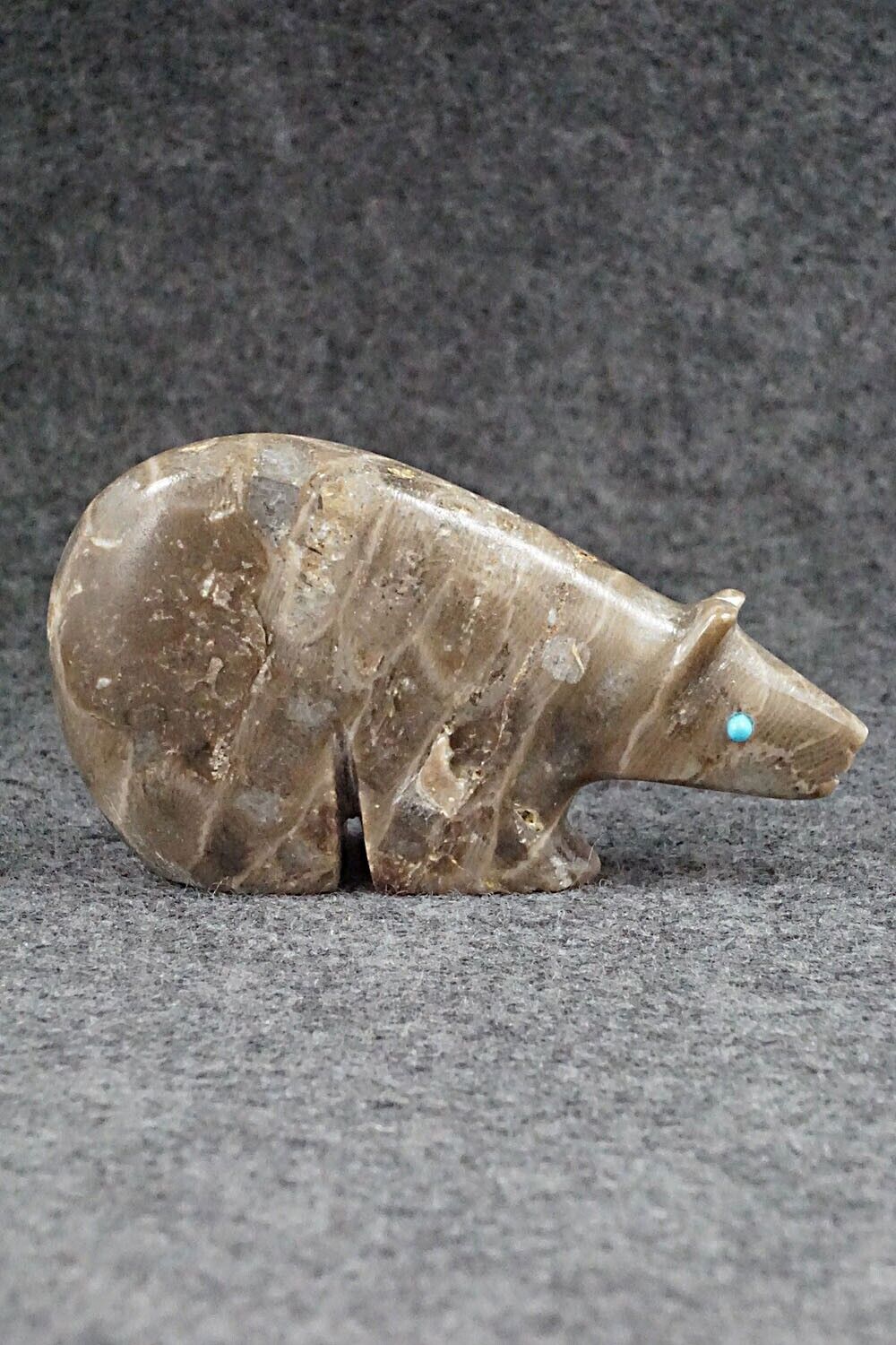 Bear Zuni Fetish Carving - Ronnie Lunasee