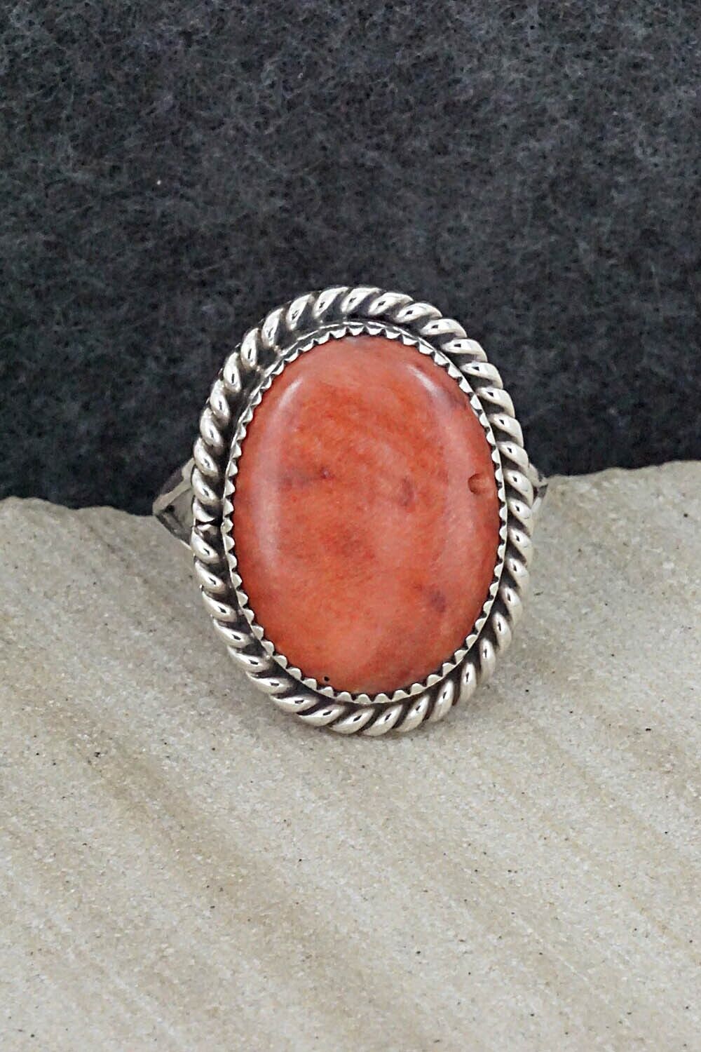 Spiny Oyster & Sterling Silver Ring - Benjamin Martinez - Size 9.25