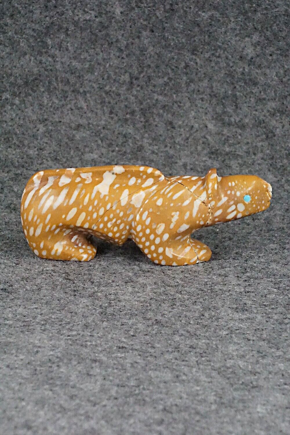 Mountain Lion Zuni Fetish Carving - Ronnie Lunasee