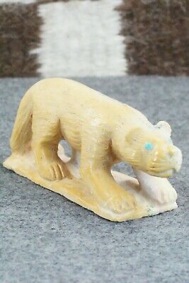 Mountain Lion Zuni Fetish Carving - Derrick Kaamasee