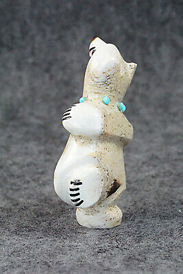 Bear Zuni Fetish Carving - Claudia Peina