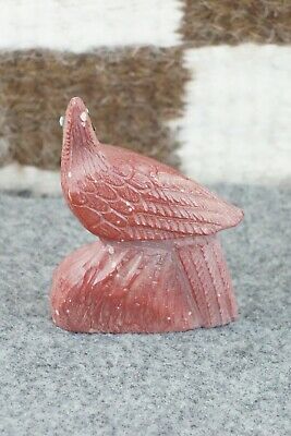 Cardinal Zuni Fetish Carving - Derrick Kaamasee