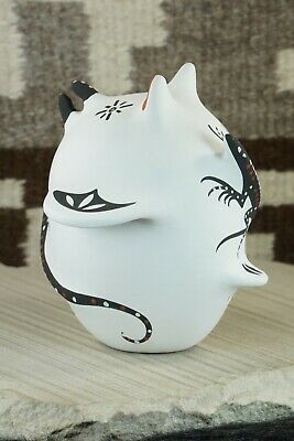 Zuni Pottery - Lorenda Cellicion