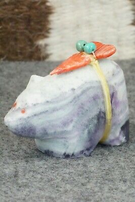 Bear Zuni Fetish Carving - Daphne Quam