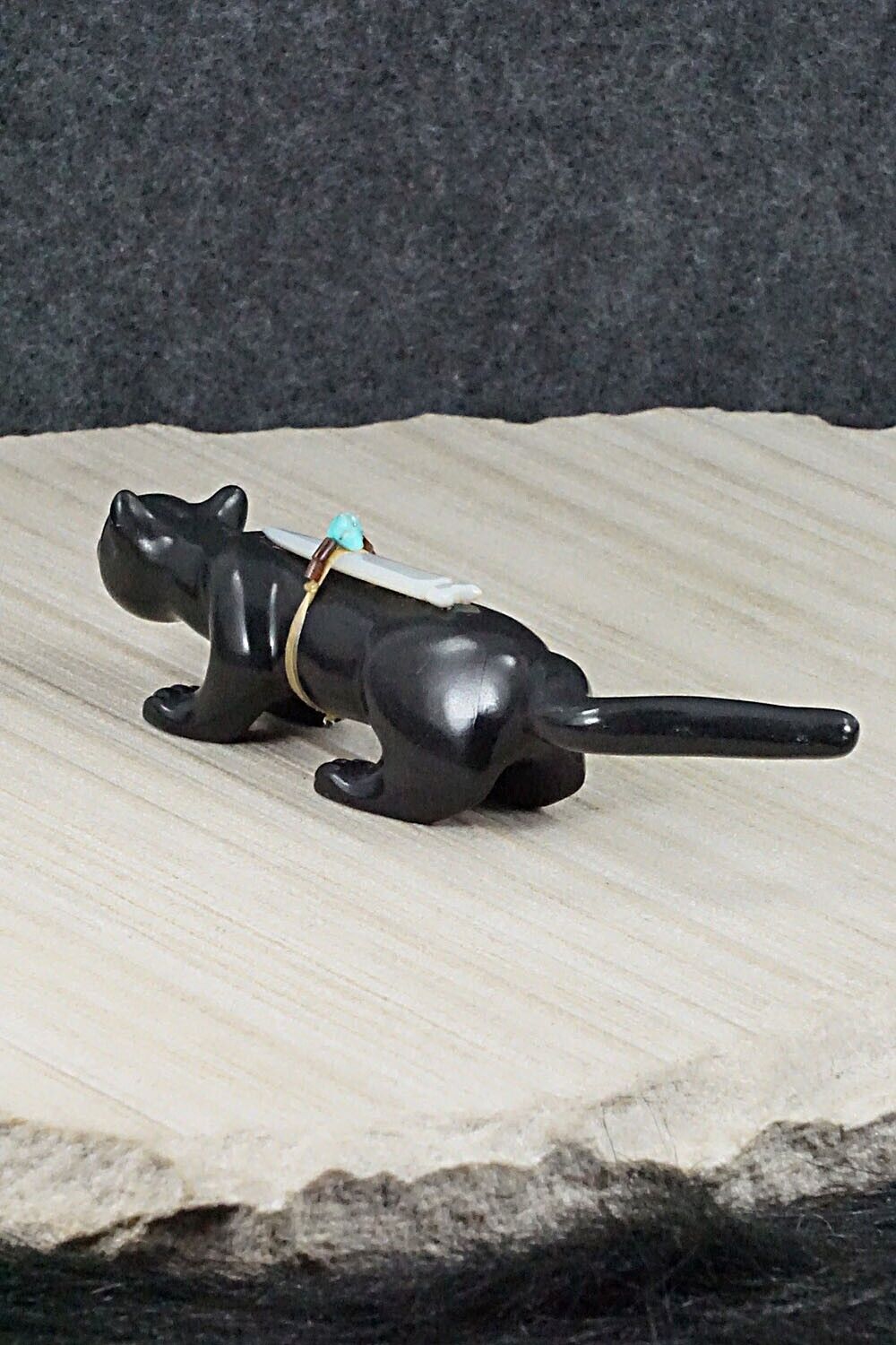 Mountain Lion Zuni Fetish Carving - Albert Eustace