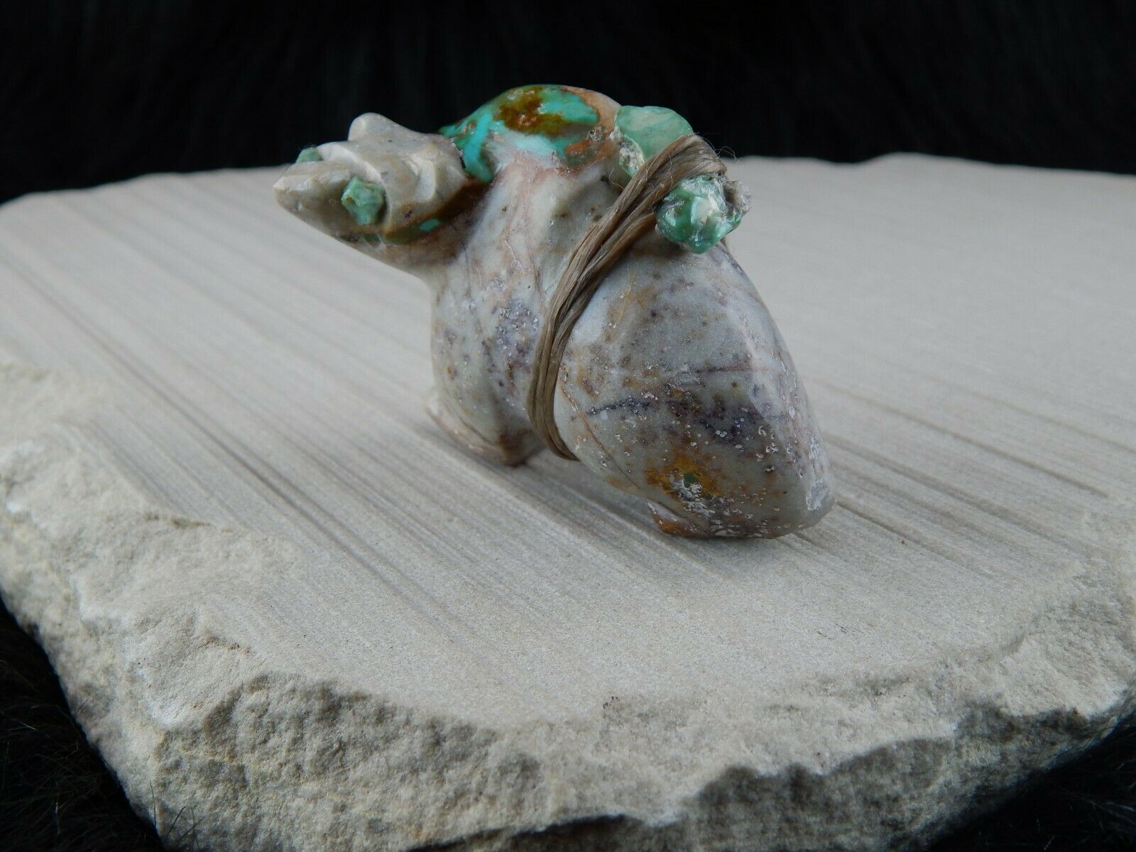 Bear Zuni Fetish Carving - Lance Deysee - High Lonesome Trading