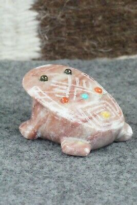 Frog Zuni Fetish Carving - Phyllis Panteah