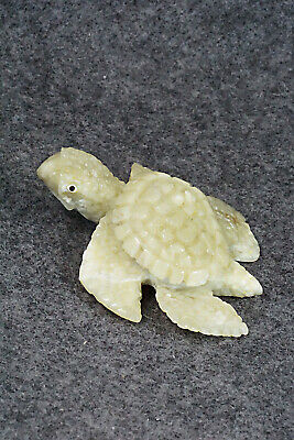 Turtle Zuni Fetish Carving - Ben Kamaasee