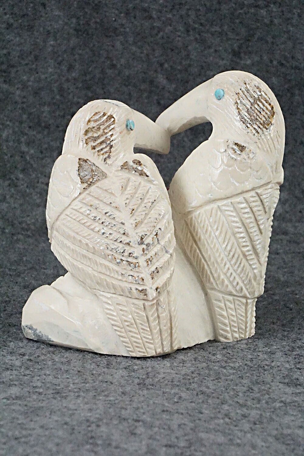 Hummingbird Zuni Fetish Carving - Carlton Kaamasee