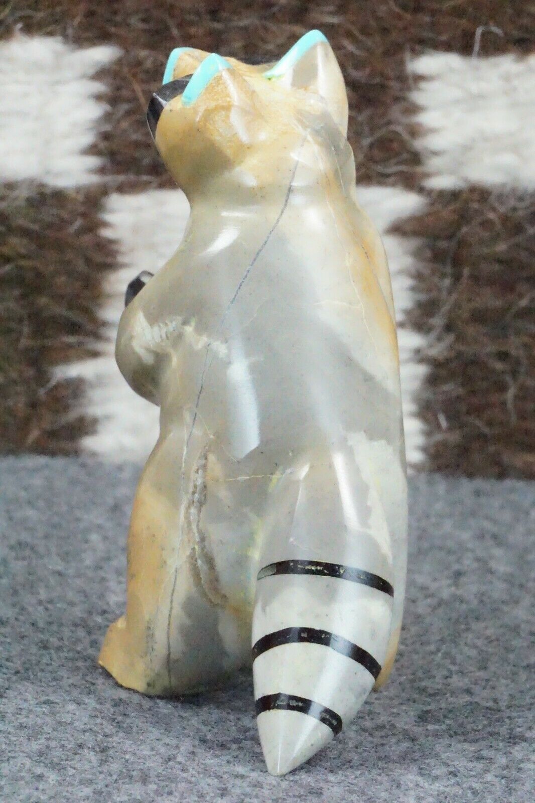Raccoon Zuni Fetish Carving - Enrike Leekya