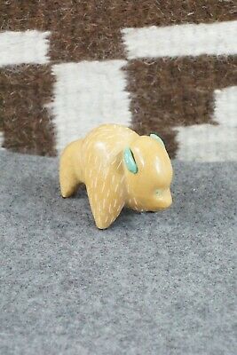 Buffalo Zuni Fetish Carving - Enrike Leekya