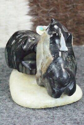 Bear Zuni Fetish Carving - Della Haloo - High Lonesome Trading