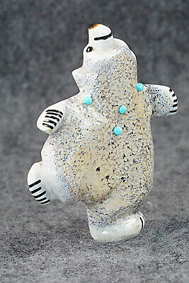 Bear Zuni Fetish Carving - Claudia Peina