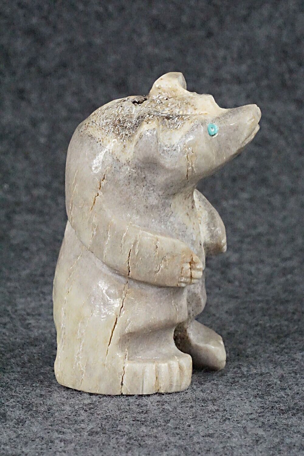 Bear Zuni Fetish Carving - Allison White