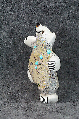 Bear Zuni Fetish Carving - Claudia Peina