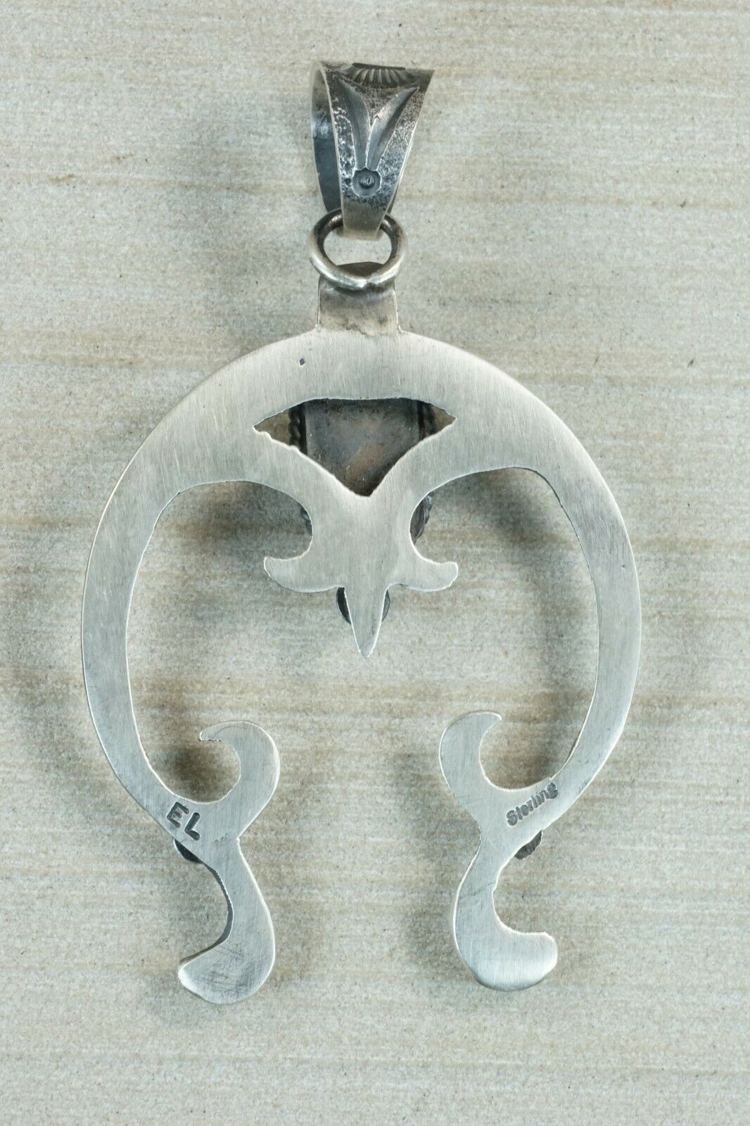 Spiny Oyster and Sterling Silver Naja Pendant - Eva & Linberg Billah