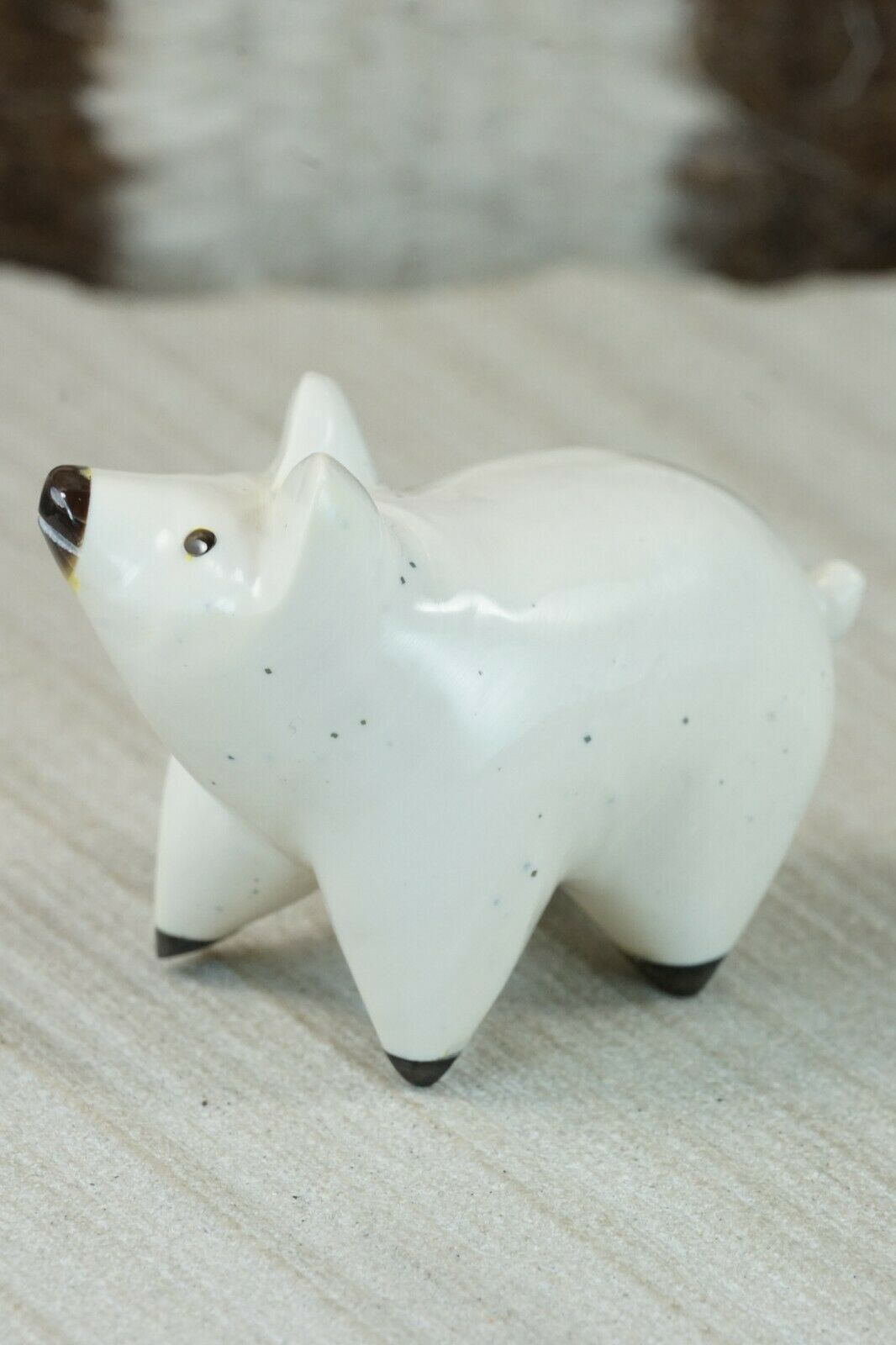 Pig Zuni Fetish Carving - Enrike Leekya