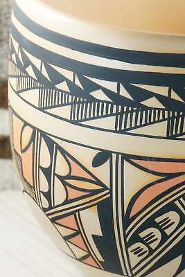 Hopi Pottery - Alta Yesslith