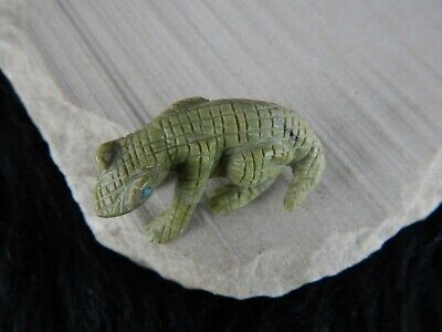 Lizard Zuni Fetish Carving - Wilfred Cheama - Zuni Lizard Carving - High Lonesome Trading