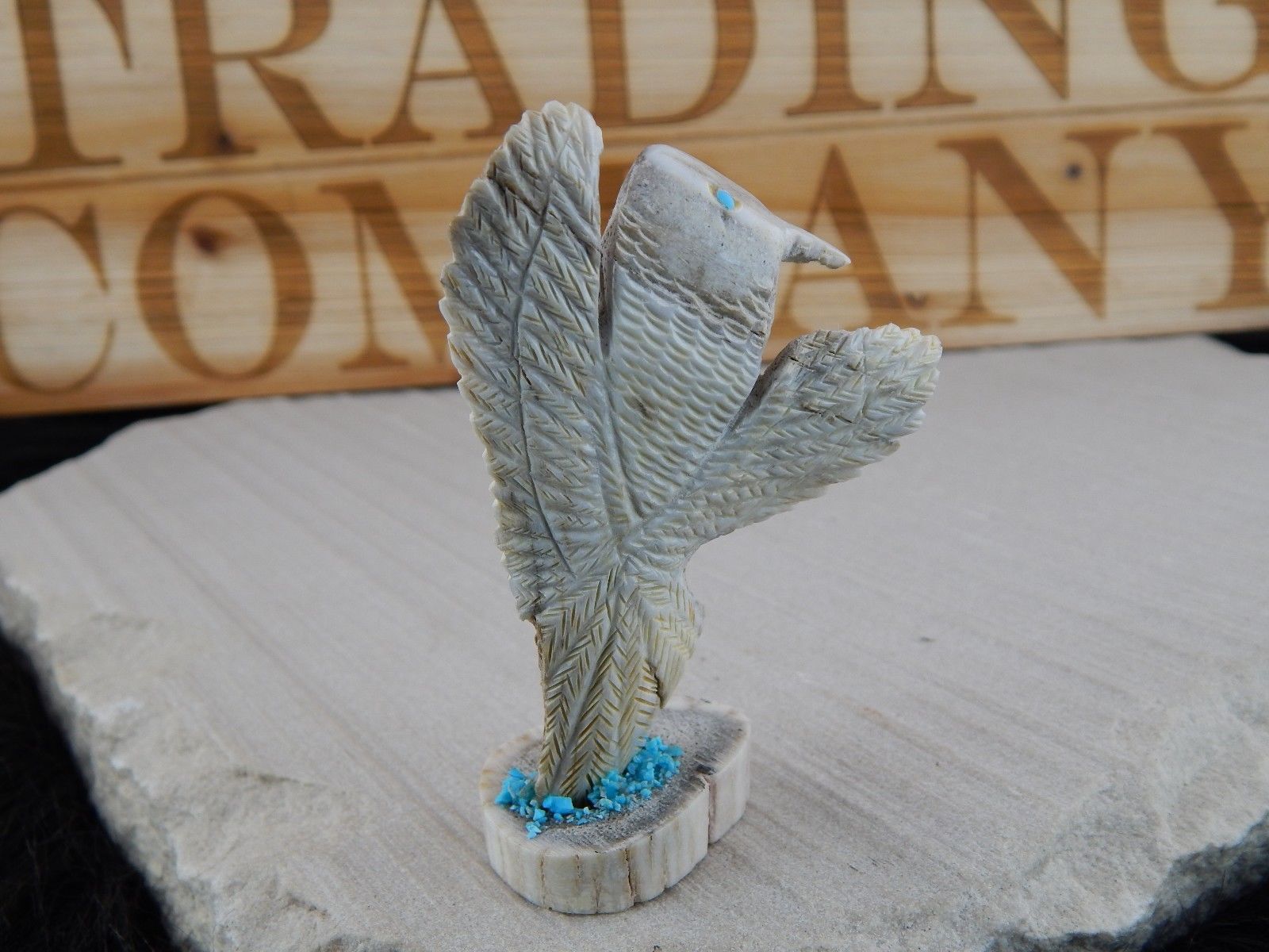 Humming Bird Zuni Fetish Carving - Faron Lowsayatee - High Lonesome Trading