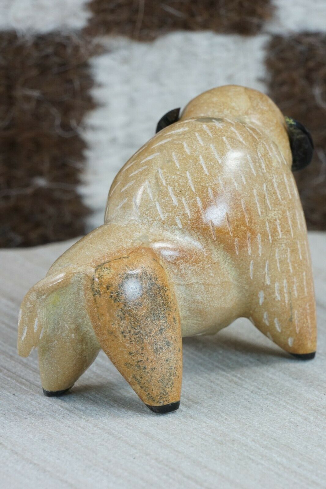 Buffalo Zuni Fetish Carving - Enrike Leekya