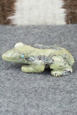 Frog Zuni Fetish Carving - Karen Zunie