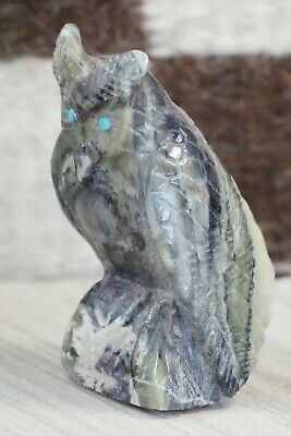 Owl Zuni Fetish Carving - Derrick Kaamasee