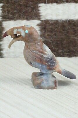 Toucan Bird Zuni Fetish Carving - Sullivan Shebola
