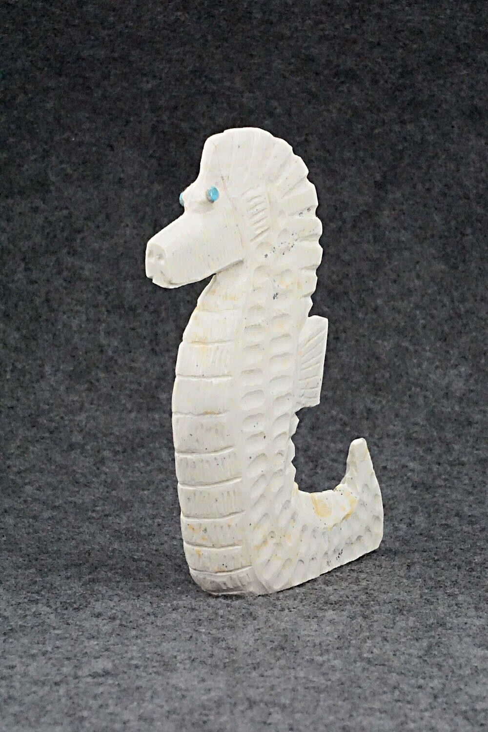 Seahorse Zuni Fetish Carving - Derrick Kaamasee