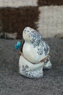 Bear Zuni Fetish Carving - Ariane Quam