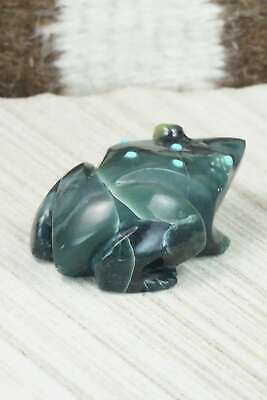 Frog Zuni Fetish Carving - Ronnie Lunasee