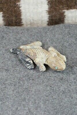Lizard Zuni Fetish Carving - Wilfred Cheama