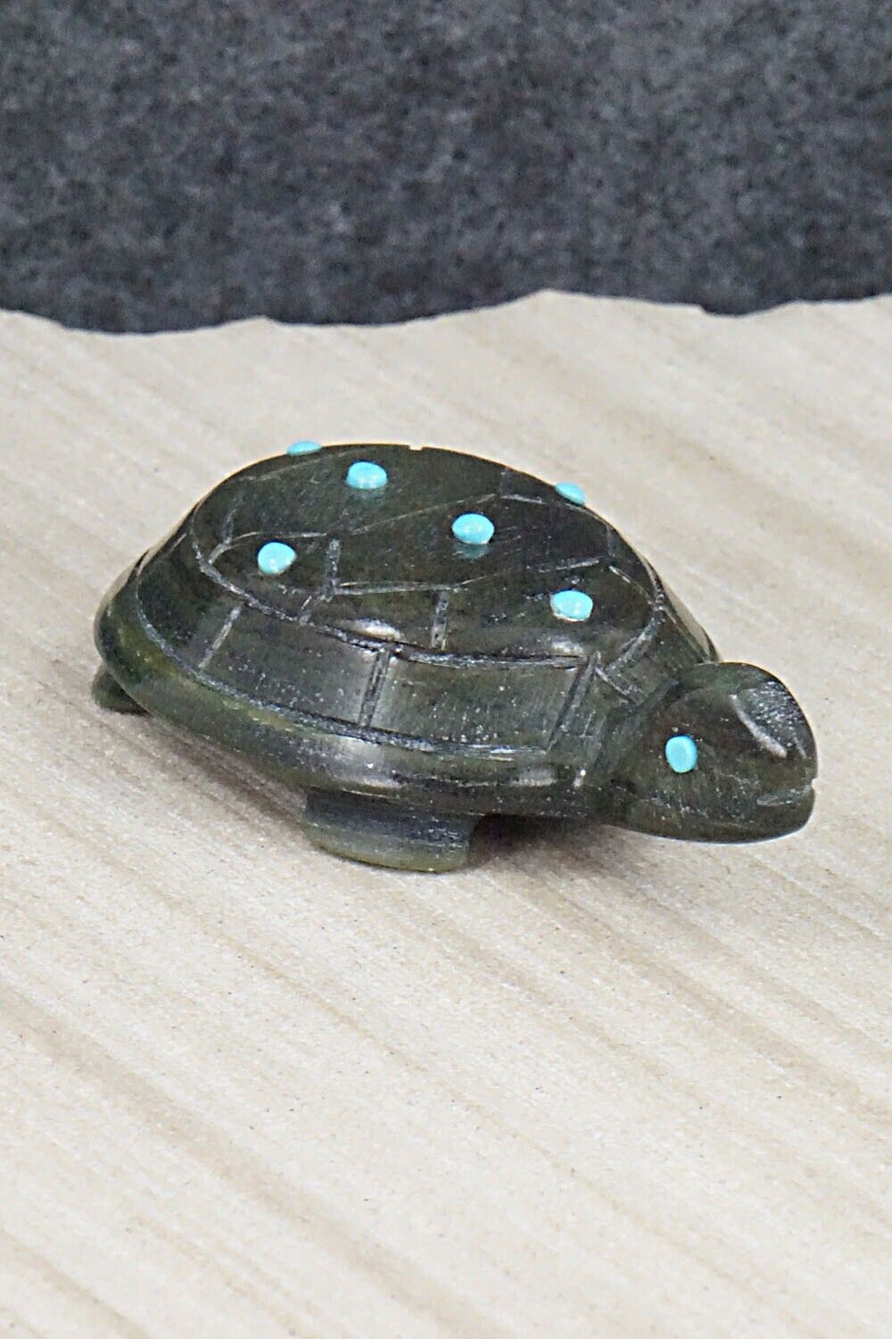 Turtle Zuni Fetish Carving - Ronnie Lunasee