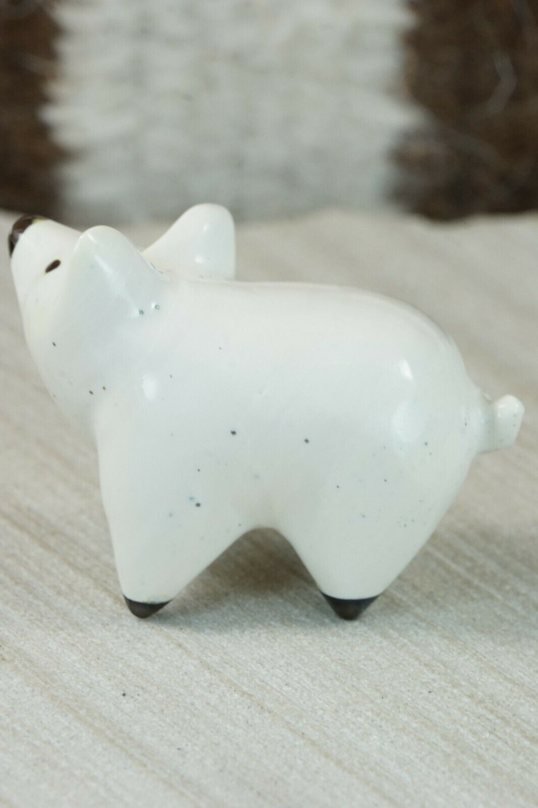 Pig Zuni Fetish Carving - Enrike Leekya