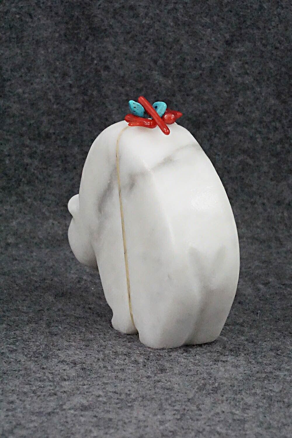 Bear Zuni Fetish Carving - Paulette Quam